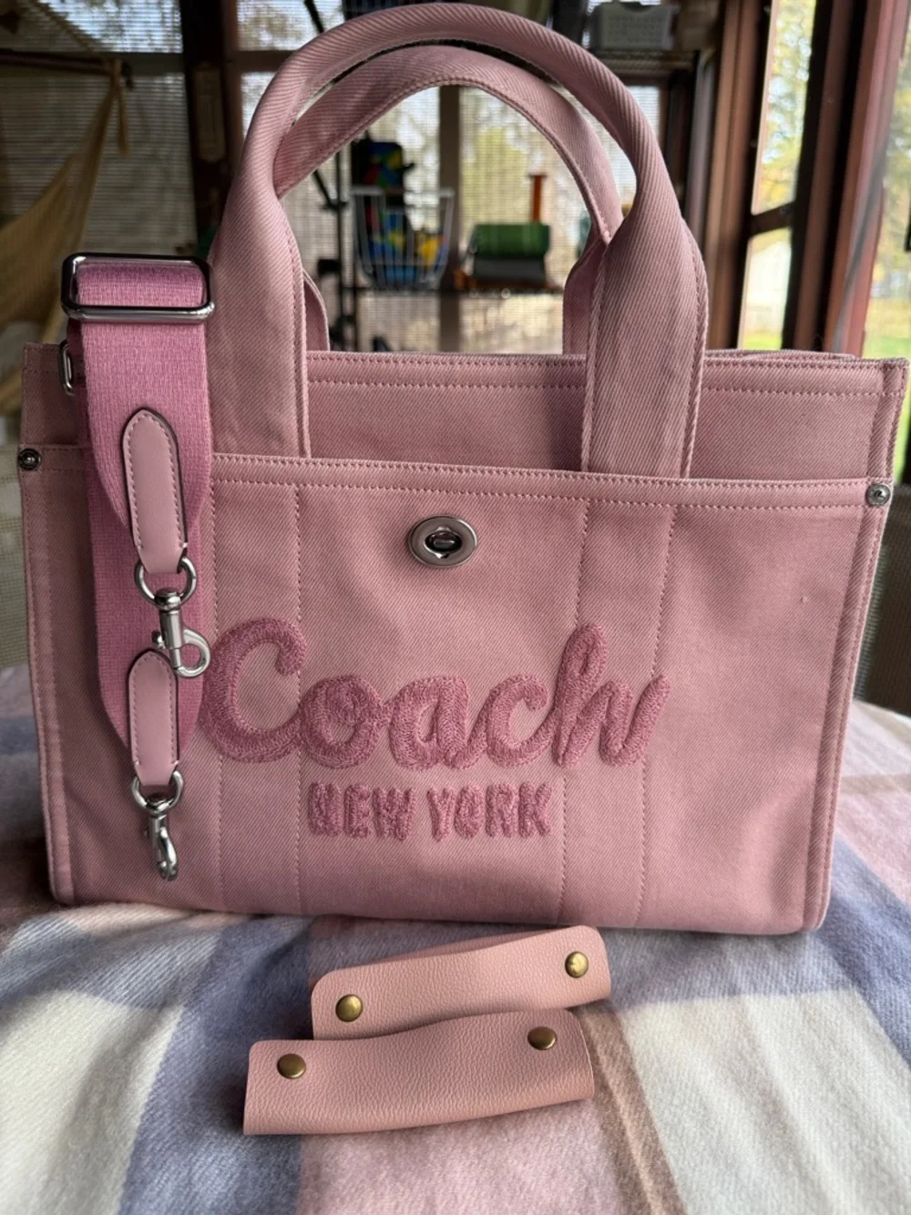 Coach Cargo Tote Ballerina Pink - Picture 11 of 17